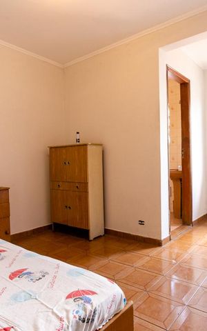 Casa à venda com 193m², 4 quartos e 2 vagasSuíte 2