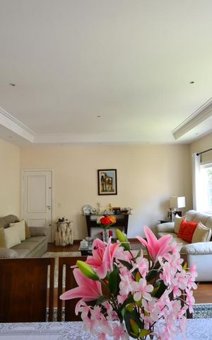 Casa à venda com 400m², 4 quartos e 4 vagasSala