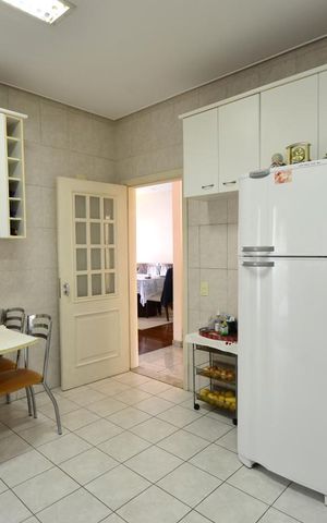 Casa à venda com 400m², 4 quartos e 4 vagasCozinha