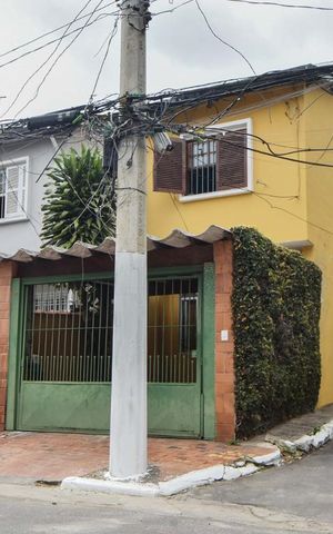 Casa à venda com 180m², 3 quartos e 1 vagaFachada