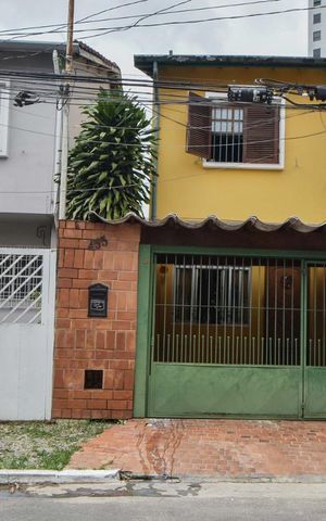 Casa à venda com 180m², 3 quartos e 1 vagaFachada