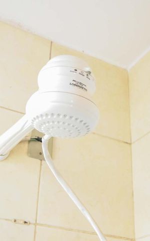 Casa à venda com 180m², 3 quartos e 1 vagaBanheiro Suíte 01