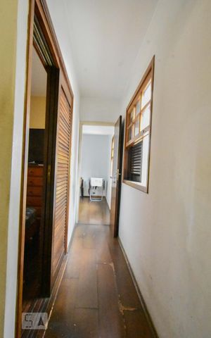 Casa à venda com 180m², 3 quartos e 1 vagaCorredor Superior