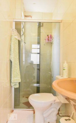 Casa à venda com 180m², 3 quartos e 1 vagaBanheiro Suíte 01