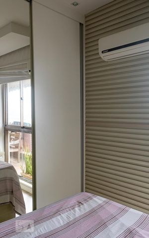 Apartamento à venda com 250m², 3 quartos e 3 vagas Apartamento à venda com 250m², 3 quartos e 3 vagasQuarto 2