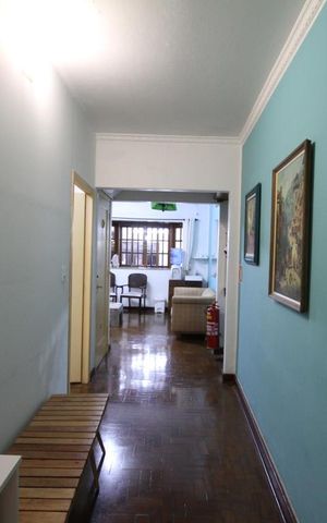 Casa à venda com 424m², 6 quartos e sem vagaSala