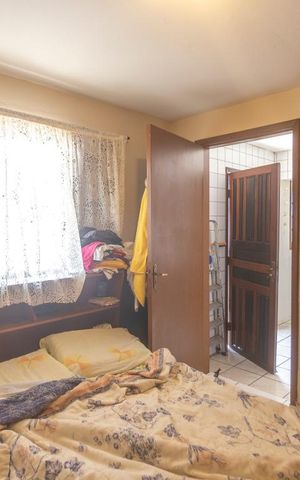 Casa à venda com 131m², 3 quartos e 3 vagasSuíte