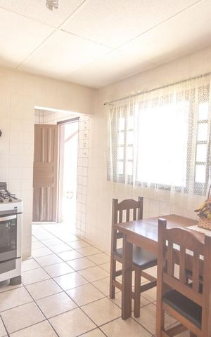Casa à venda com 131m², 3 quartos e 3 vagasCozinha