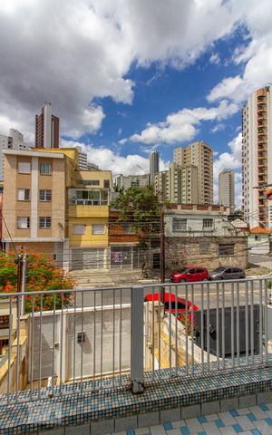 Casa para alugar com 300m², 3 quartos e 5 vagas Casa para alugar com 300m², 3 quartos e 5 vagasVaranda Quarto 3 - Suíte