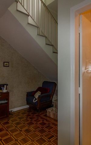 Casa para alugar com 300m², 3 quartos e 5 vagas Casa para alugar com 300m², 3 quartos e 5 vagasHall