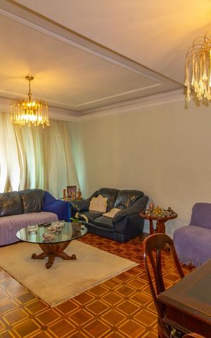 Casa para alugar com 300m², 3 quartos e 5 vagas Casa para alugar com 300m², 3 quartos e 5 vagasSala