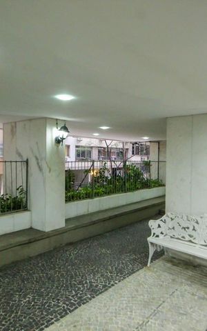 Apartamento à venda com 250m², 4 quartos e 2 vagas Apartamento à venda com 250m², 4 quartos e 2 vagasÁrea Comum - Playground