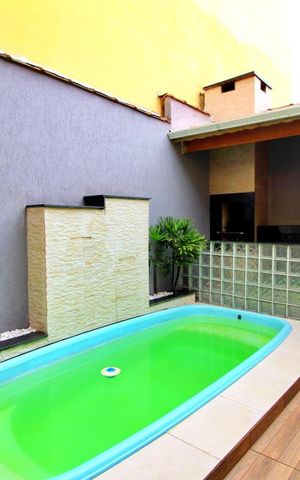 Casa à venda com 230m², 2 quartos e 4 vagasPiscina / Churrasqueira