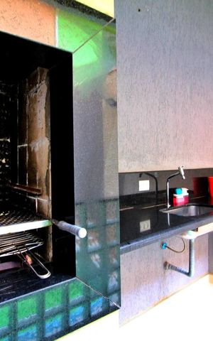 Casa à venda com 230m², 2 quartos e 4 vagasChurrasqueira