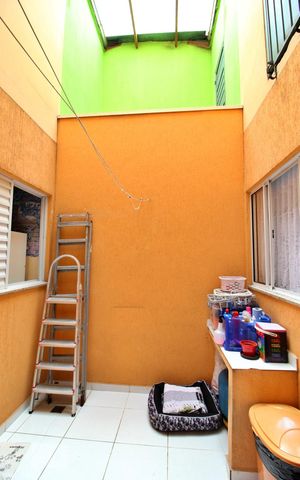 Casa à venda com 230m², 2 quartos e 4 vagasÁrea de Serviço