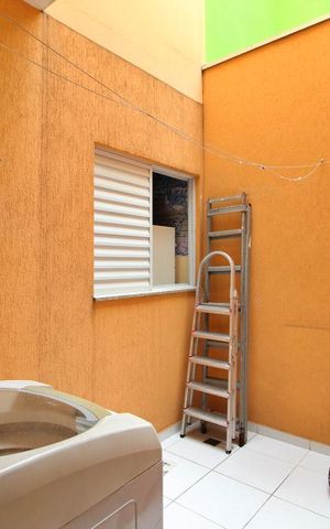 Casa à venda com 230m², 2 quartos e 4 vagasÁrea de Serviço