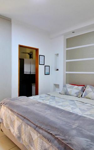 Casa à venda com 230m², 2 quartos e 4 vagasQuarto Suíte