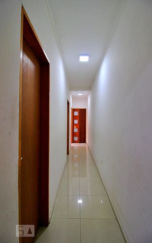 Casa à venda com 230m², 2 quartos e 4 vagasCorredor