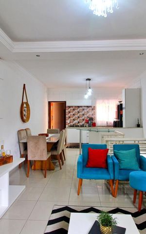 Casa à venda com 230m², 2 quartos e 4 vagasSala