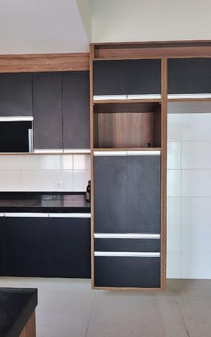 Apartamento à venda com 100m², 2 quartos e 2 vagasCozinha