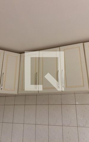 Casa à venda com 290m², 2 quartos e 2 vagas Casa à venda com 290m², 2 quartos e 2 vagasCozinha - Armários