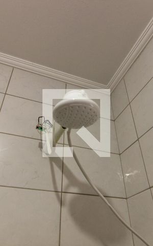 Casa à venda com 290m², 2 quartos e 2 vagas Casa à venda com 290m², 2 quartos e 2 vagasBanheiro Social