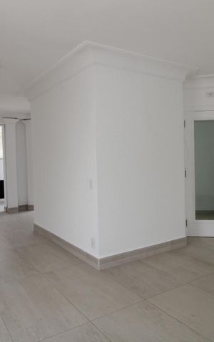 Apartamento para alugar com 350m², 4 quartos e 5 vagasSalão