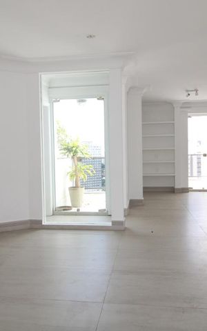 Apartamento para alugar com 350m², 4 quartos e 5 vagasSalão