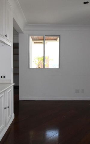 Apartamento para alugar com 350m², 4 quartos e 5 vagasCopa