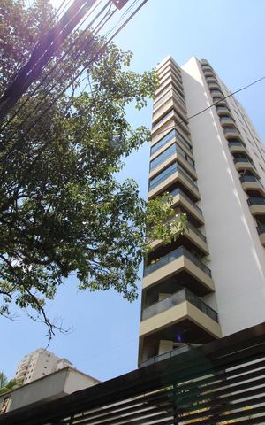 Apartamento para alugar com 350m², 4 quartos e 5 vagasFachada