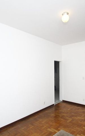 Apartamento à venda com 90m², 2 quartos e 1 vagaSala