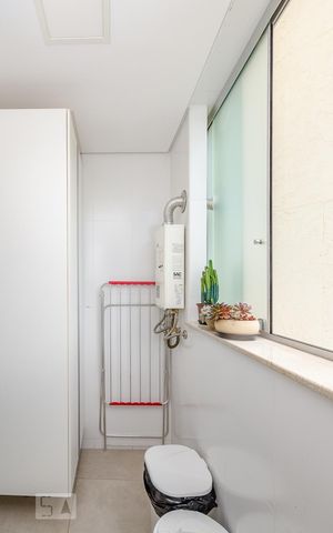 Apartamento para alugar com 75m², 2 quartos e 1 vagaÁrea de Serviço