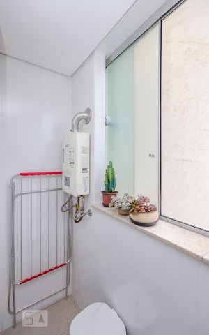 Apartamento para alugar com 75m², 2 quartos e 1 vagaÁrea de Serviço