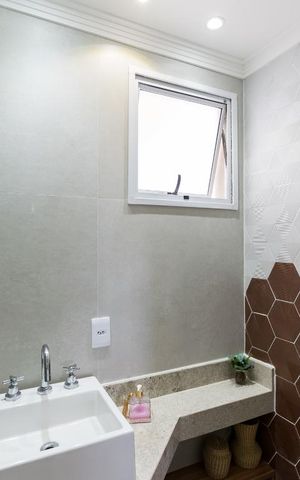 Apartamento à venda com 49m², 2 quartos e 1 vaga Apartamento à venda com 49m², 2 quartos e 1 vagaBanheiro Social