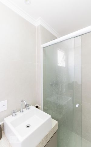 Apartamento à venda com 49m², 2 quartos e 1 vaga Apartamento à venda com 49m², 2 quartos e 1 vagaBanheiro da Suíte