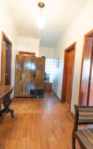 Casa à venda com 144m², 3 quartos e 2 vagasCorredor