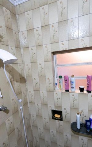 Casa à venda com 144m², 3 quartos e 2 vagasBanheiro