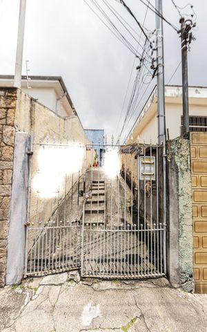 Casa para alugar com 50m², 1 quarto e sem vaga Casa para alugar com 50m², 1 quarto e sem vagaFachada