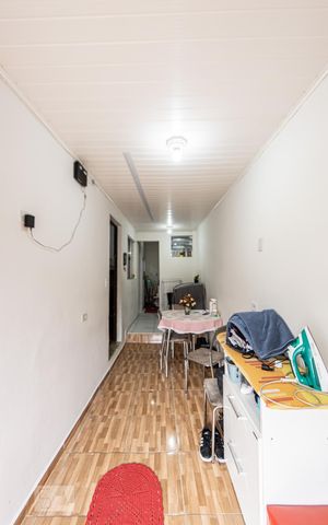 Casa para alugar com 50m², 1 quarto e sem vaga Casa para alugar com 50m², 1 quarto e sem vagaEntrada