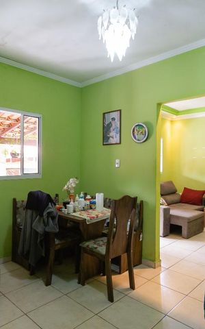 Casa à venda com 413m², 4 quartos e 3 vagas Casa à venda com 413m², 4 quartos e 3 vagasSala de Jantar