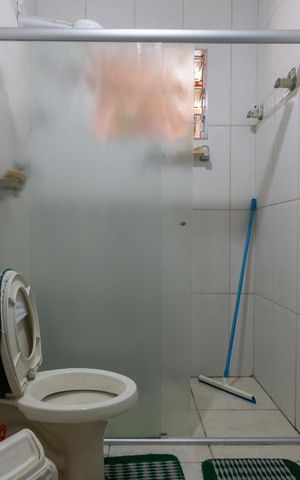 Casa à venda com 413m², 4 quartos e 3 vagas Casa à venda com 413m², 4 quartos e 3 vagasBanheiro