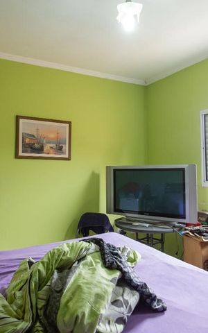 Casa à venda com 413m², 4 quartos e 3 vagas Casa à venda com 413m², 4 quartos e 3 vagasQuarto