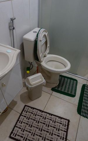 Casa à venda com 413m², 4 quartos e 3 vagas Casa à venda com 413m², 4 quartos e 3 vagasBanheiro - Torneira