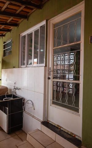 Casa à venda com 413m², 4 quartos e 3 vagas Casa à venda com 413m², 4 quartos e 3 vagasÁrea de Serviço