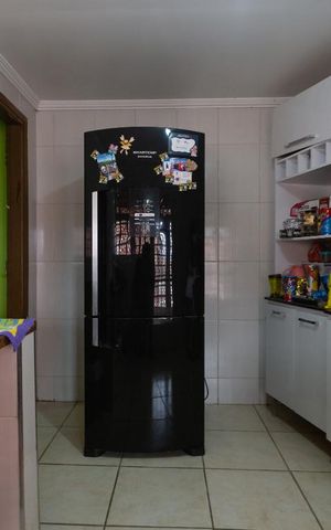 Casa à venda com 413m², 4 quartos e 3 vagas Casa à venda com 413m², 4 quartos e 3 vagasCozinha
