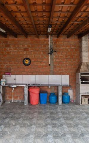 Casa à venda com 413m², 4 quartos e 3 vagas Casa à venda com 413m², 4 quartos e 3 vagasÁrea comum - Churrasqueira