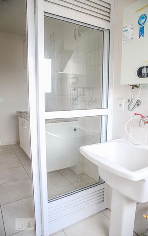 Apartamento para alugar com 67m², 2 quartos e 1 vagaLavanderia
