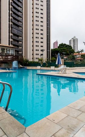 Apartamento à venda com 504m², 5 quartos e 4 vagasÁrea comum - Piscina