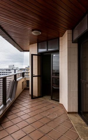 Apartamento à venda com 504m², 5 quartos e 4 vagasVaranda