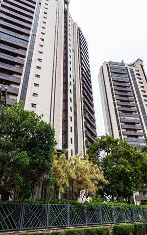 Apartamento à venda com 504m², 5 quartos e 4 vagasFachada